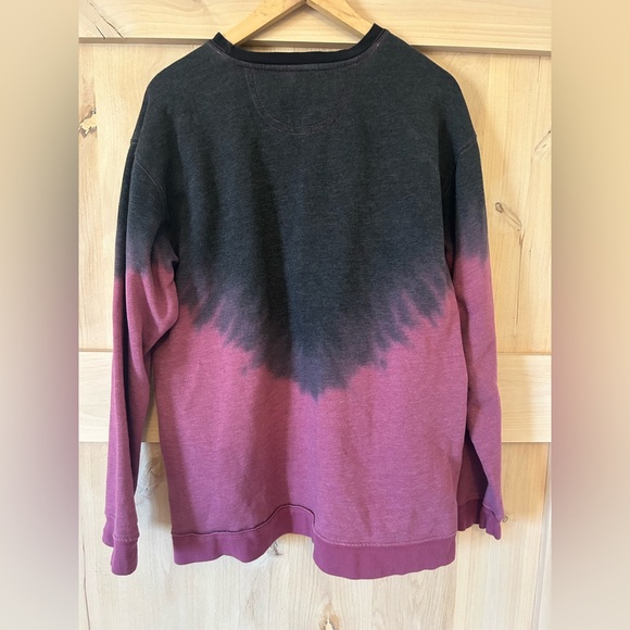 Natural Life Black to Plum Dip-Dye Crewneck Sweatshirt w pockets EUC size Medium - Picture 3 of 4